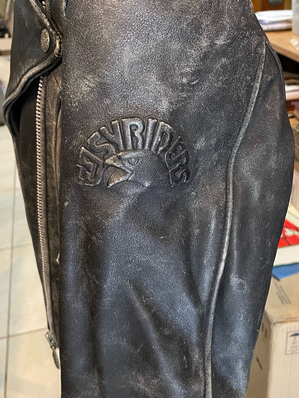 Vintage-Style Black Leather Biker Jacket - By Easy Rider - Picture 3 of 11